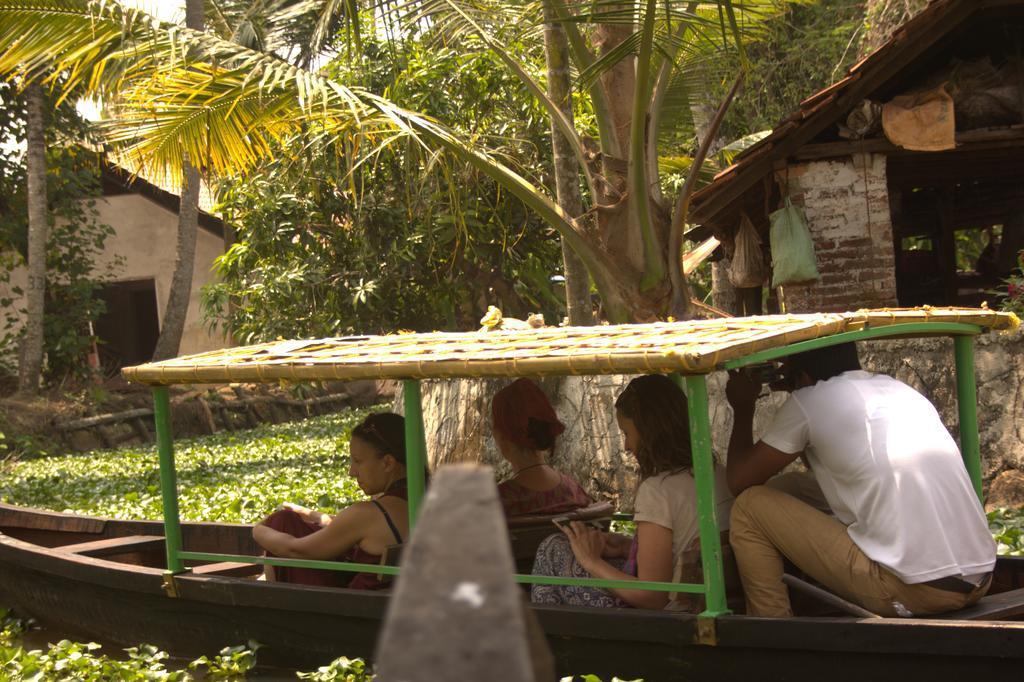 Thoms Beach Homestay Alappuzha Exterior foto